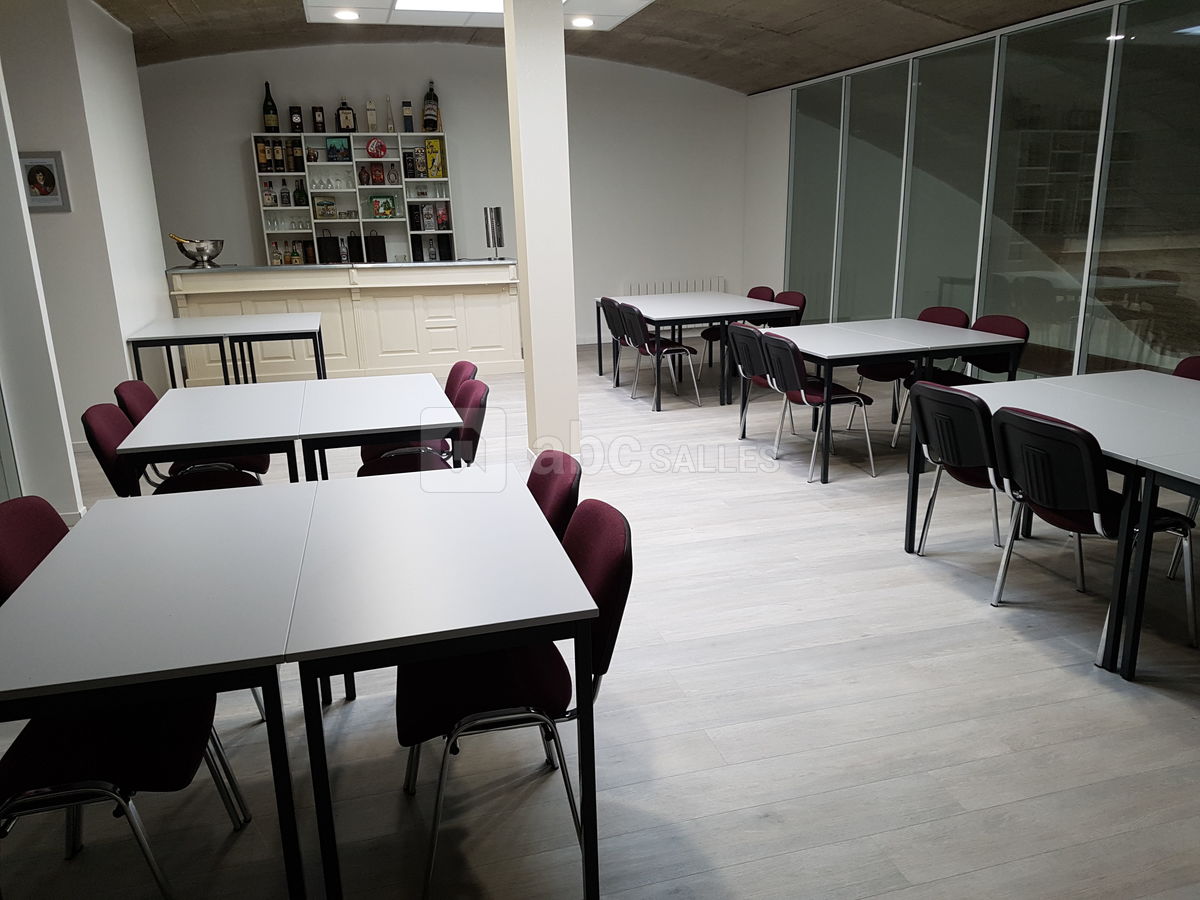 Salle Jérôme Bonaparte jusqu'à 50 pers