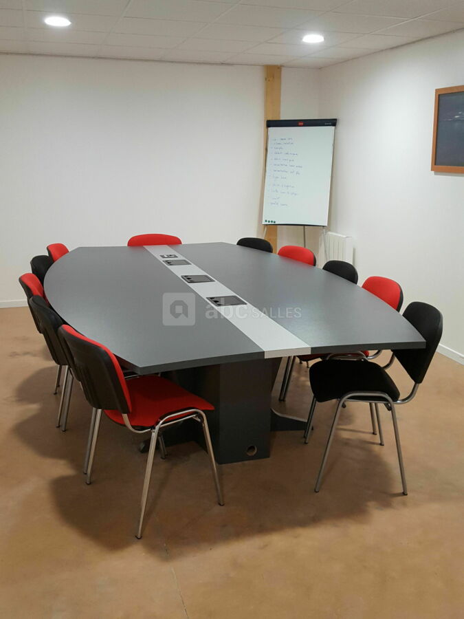 Salle Stendhal de 2 à 12 pers assises