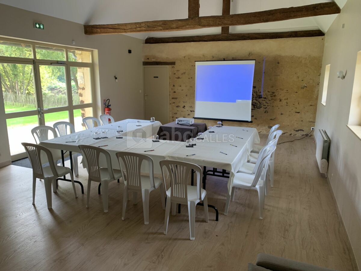 Salle de Séminaire de 12 à 25 personne en U