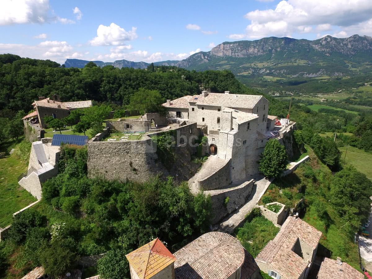 Château du Poët-Célard - Vue du ciel