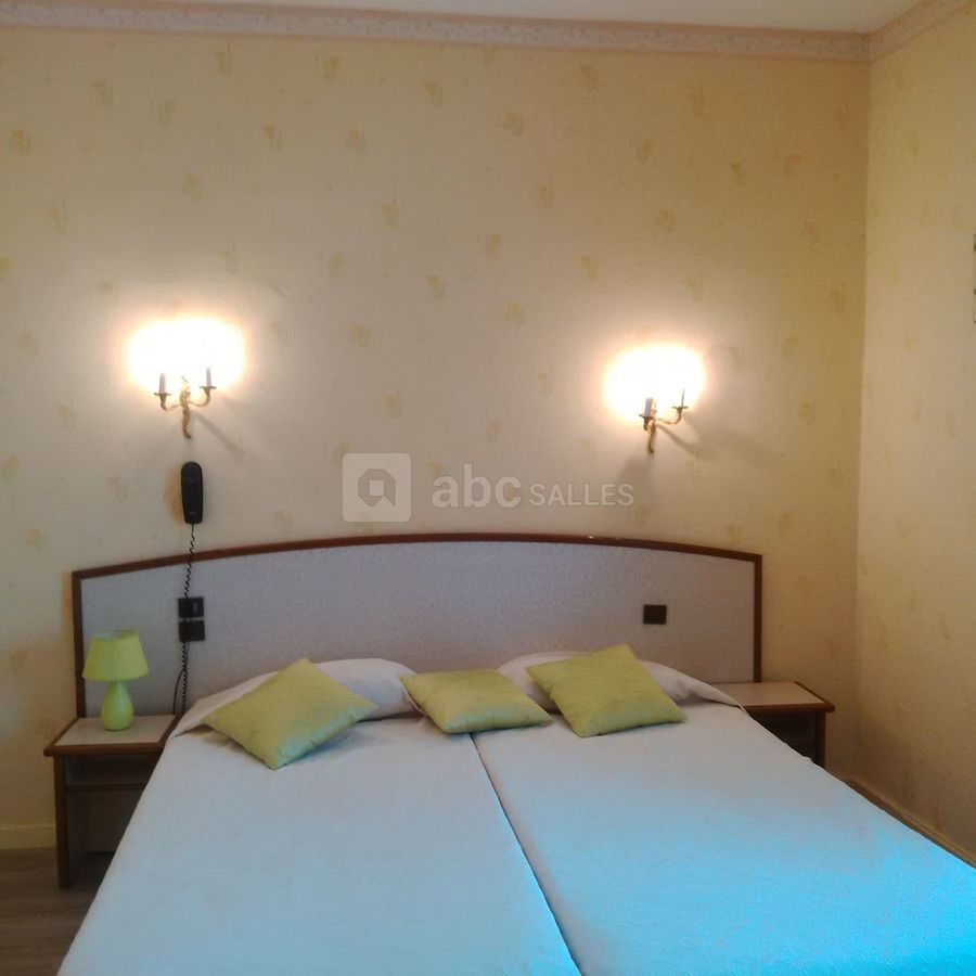 CHAMBRE ETAGE