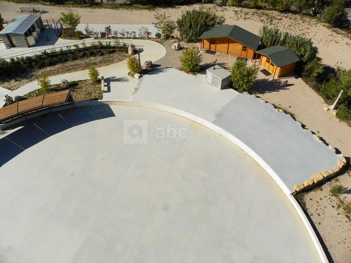 Scène de 147m2+loges