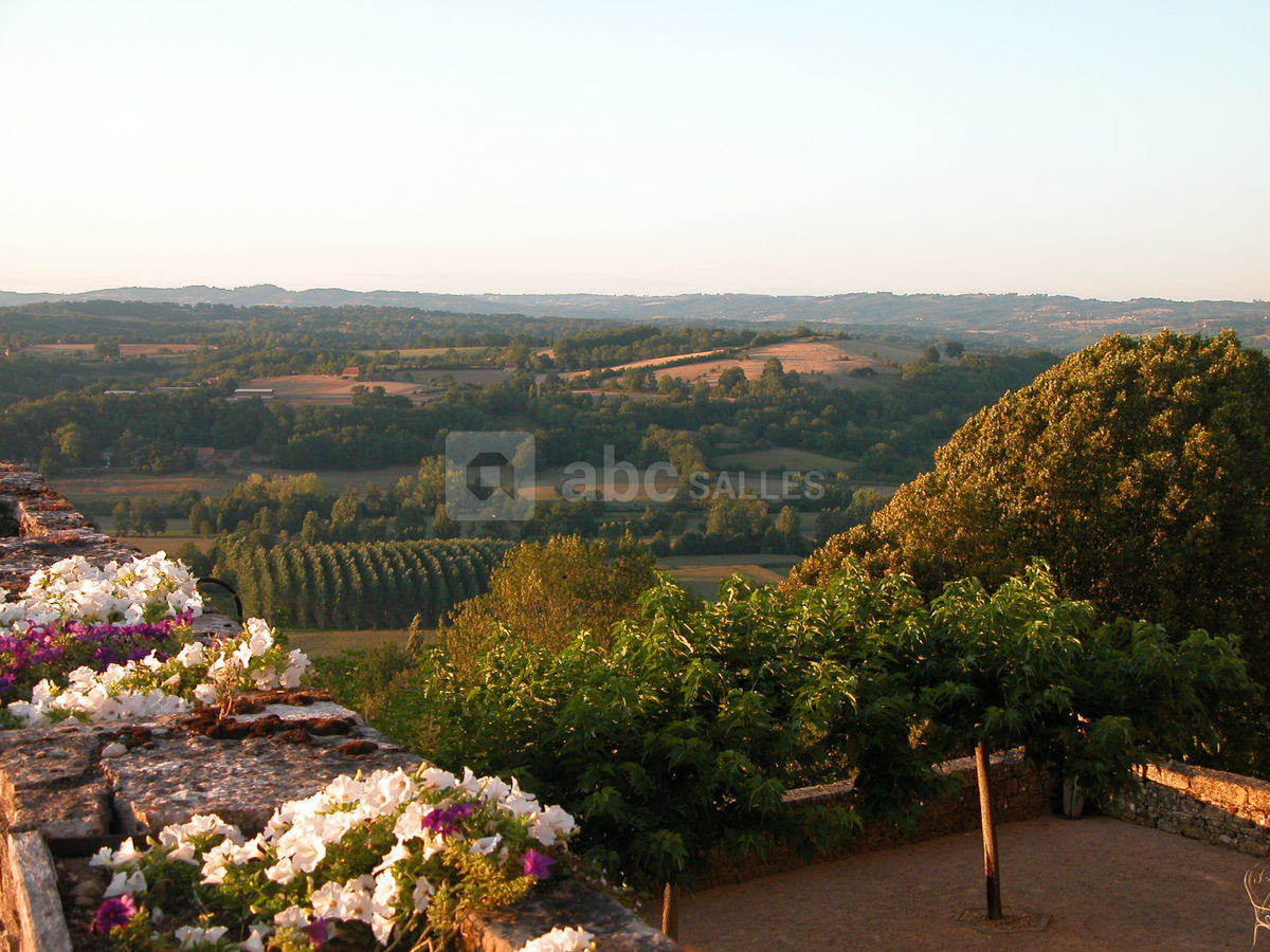 Vue du haut de la cour intérieure