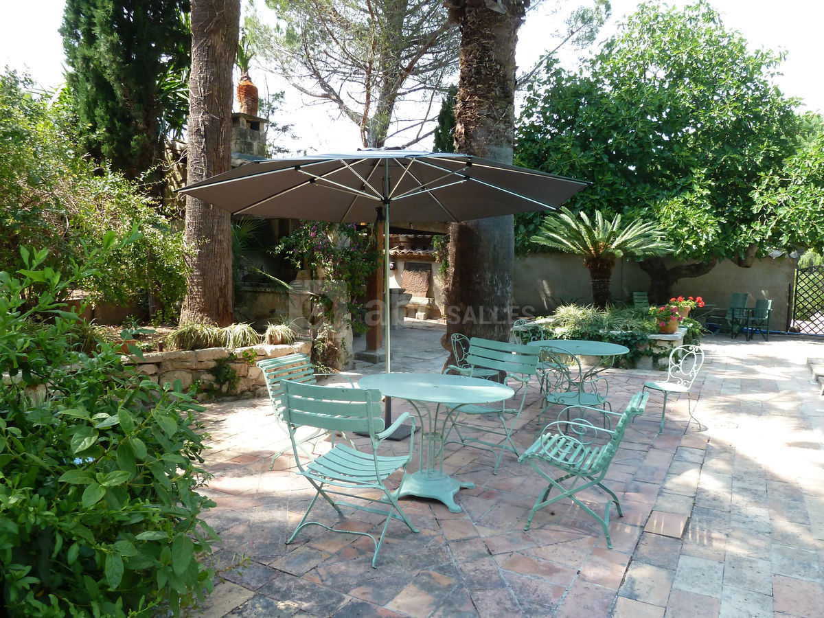 Terrasse côté piscine