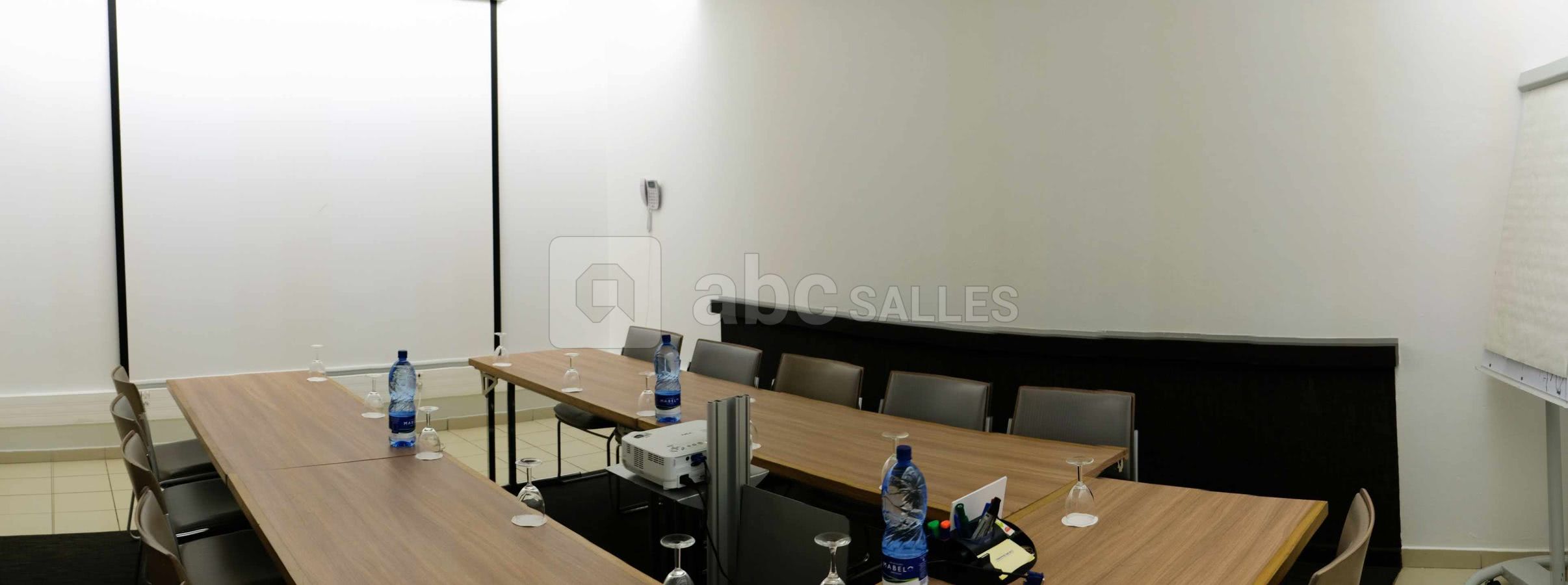 Salle de reunion 15 personnes
