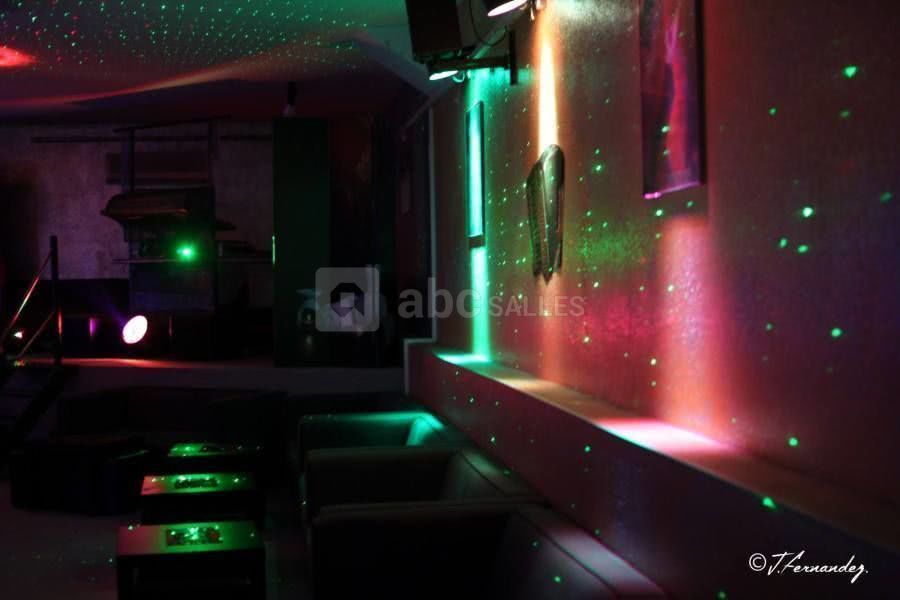 Estrade de l'espace de danse