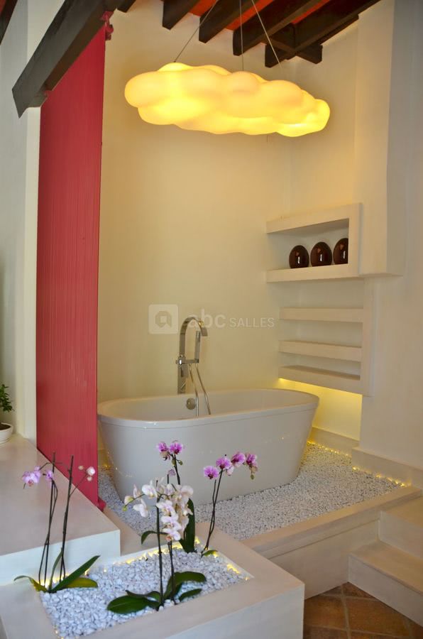 Suite Orchidée Master bedroom baignoire