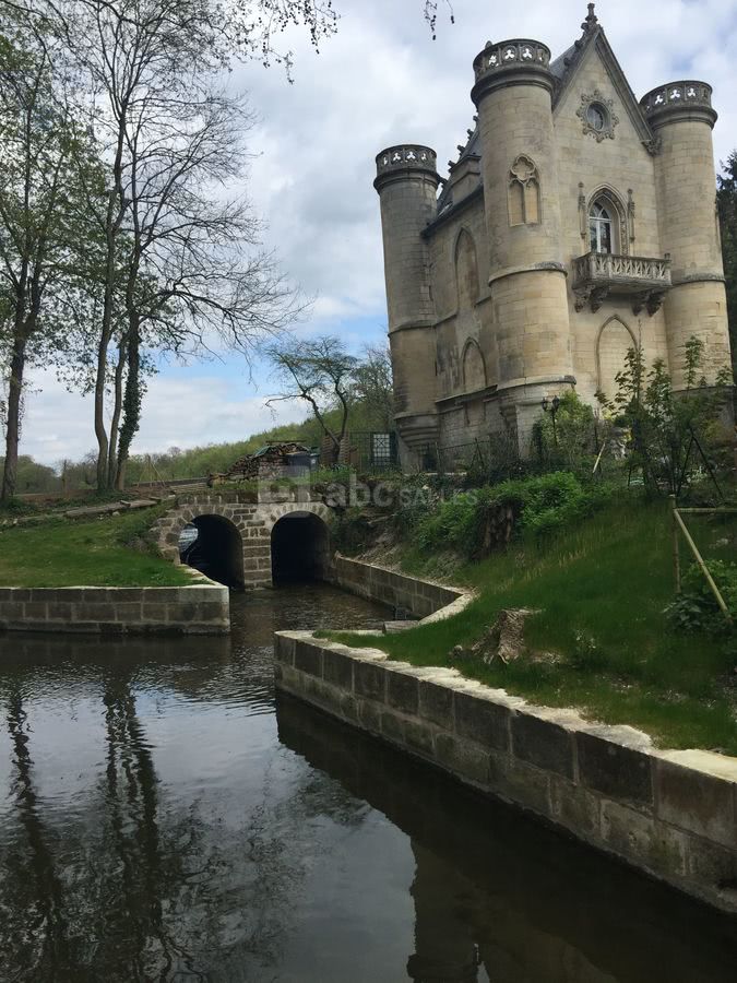Château de la Reine Blanche - ABC Salles - Qui Est Castel Dans Reine Du Sud