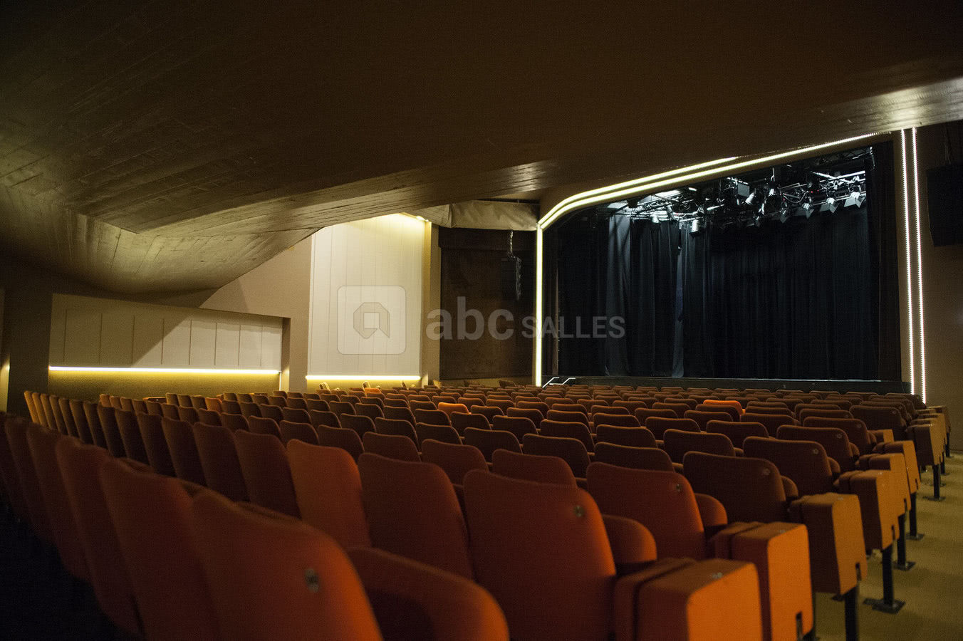 Salle majuscule