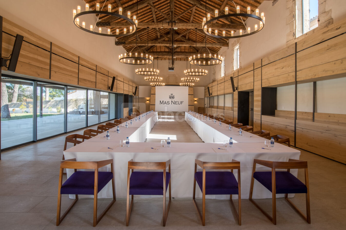 Salle 1870 en U