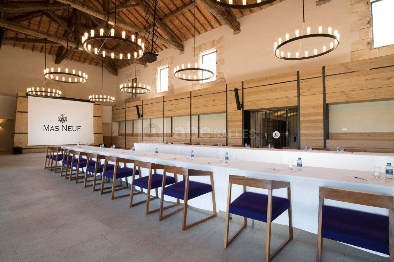 Salle 1870 en U