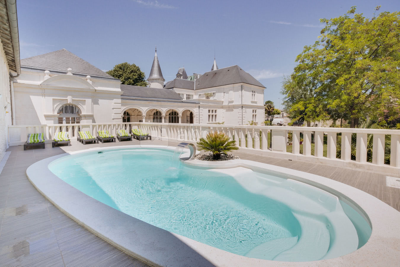 Piscine Château