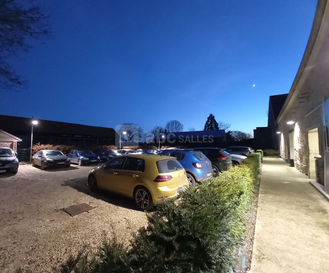 Parking éclairé