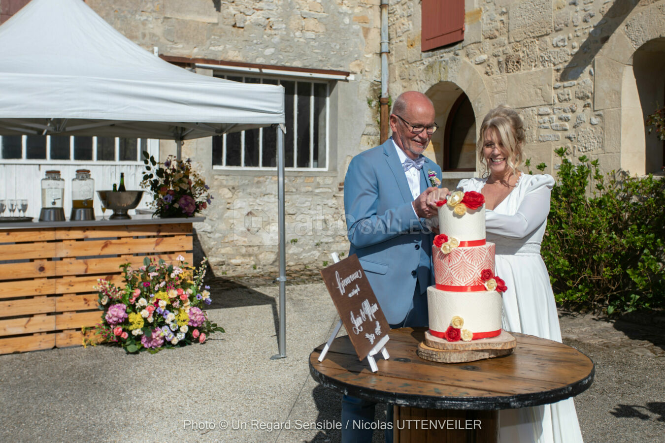 Découpe du dessert en terrasse, temps accompagné