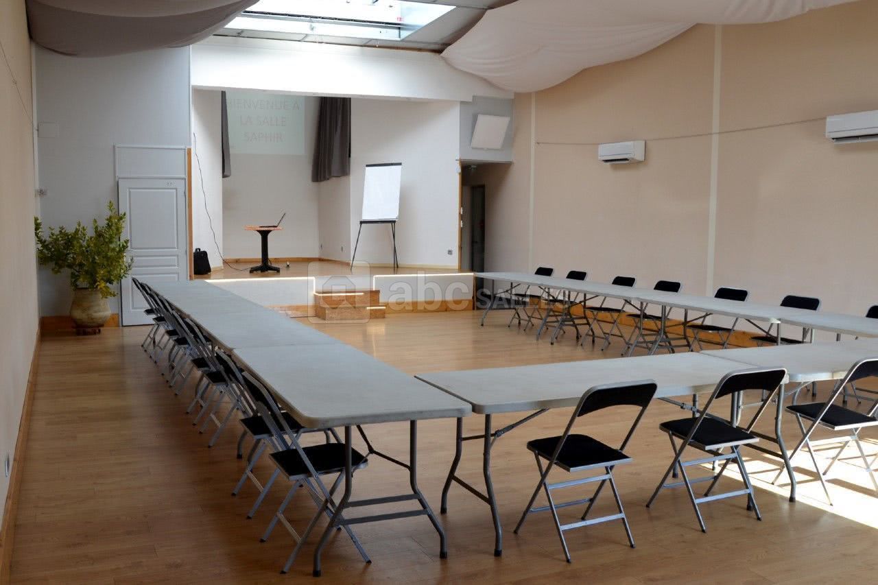 Salle en U pour vos réunions d'affaires