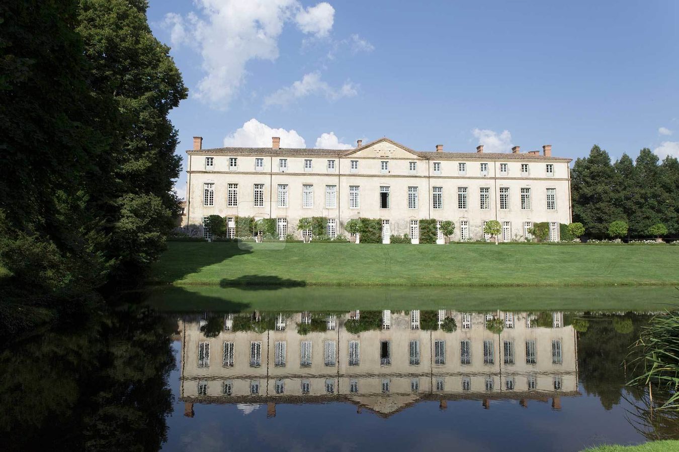 Château de Parentignat côté parc