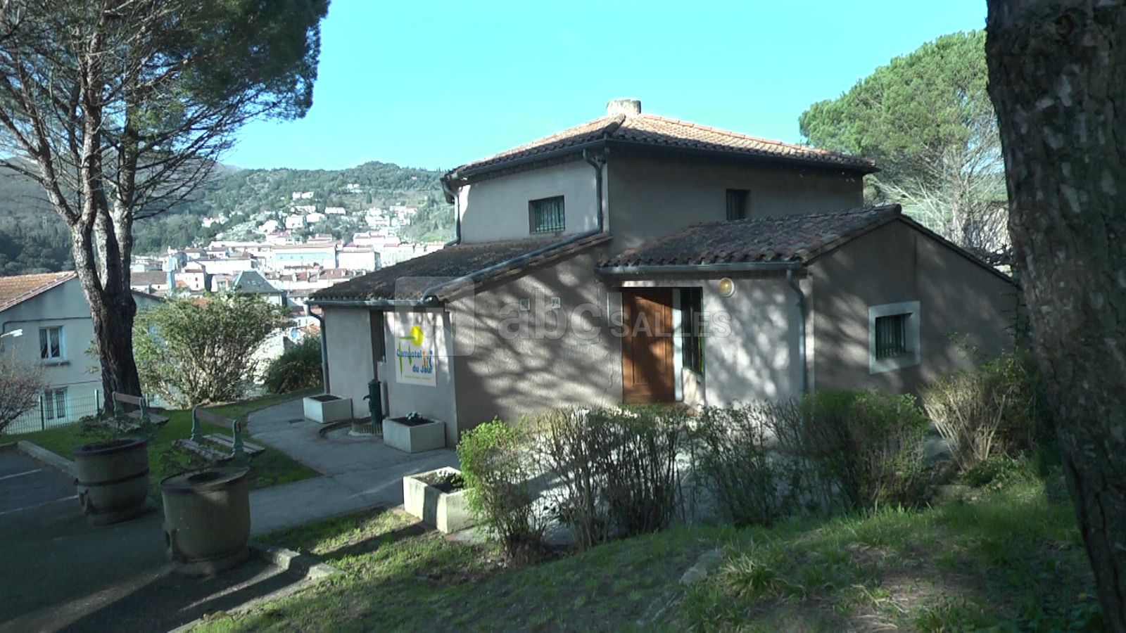 Accueil campotel du jaur