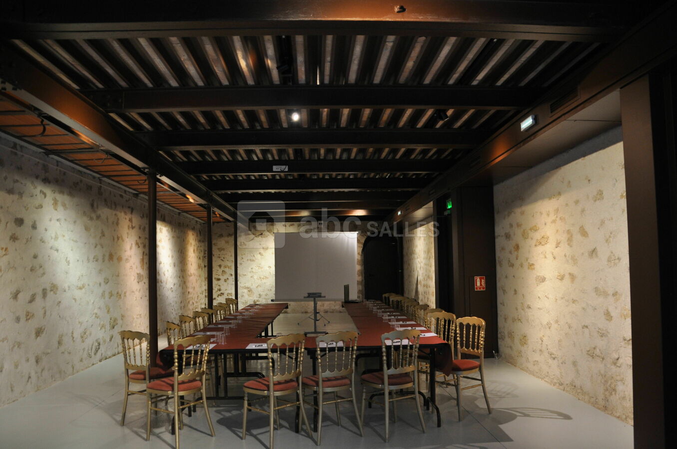 Orangerie, salle basse - réunion type U