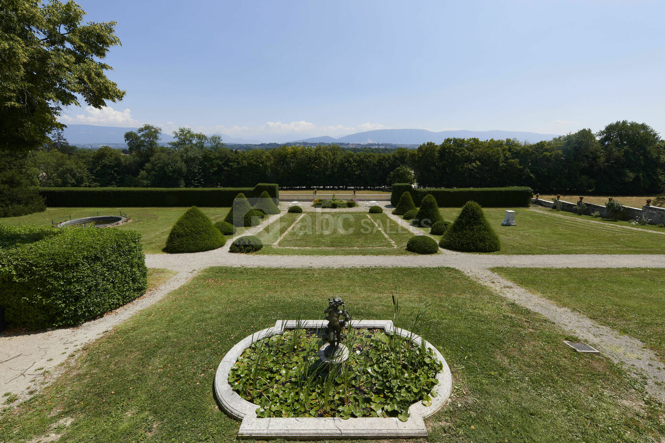 Jardin français, vue depuis le salon Wagnière