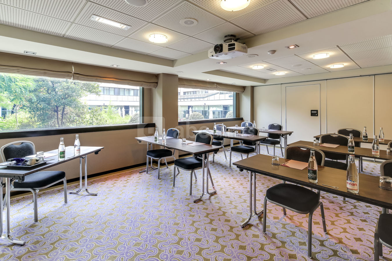 Salon El Pais en configuation classe
