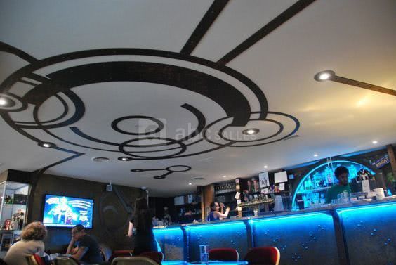 Dernier Bar Avant la Fin du Monde