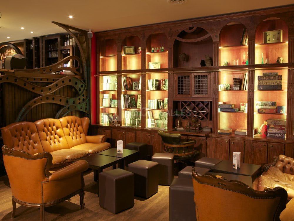 Dernier Bar Avant la Fin du Monde