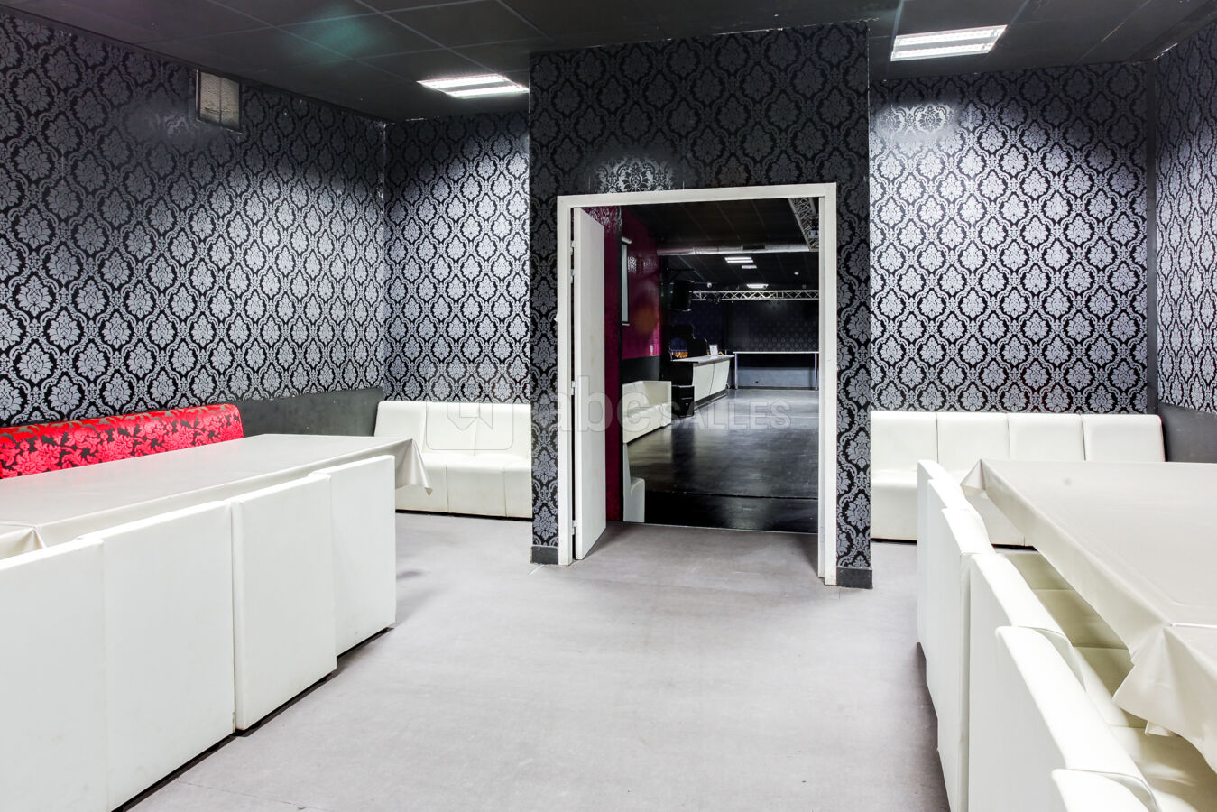 Petite salle enfant, vestiaire...