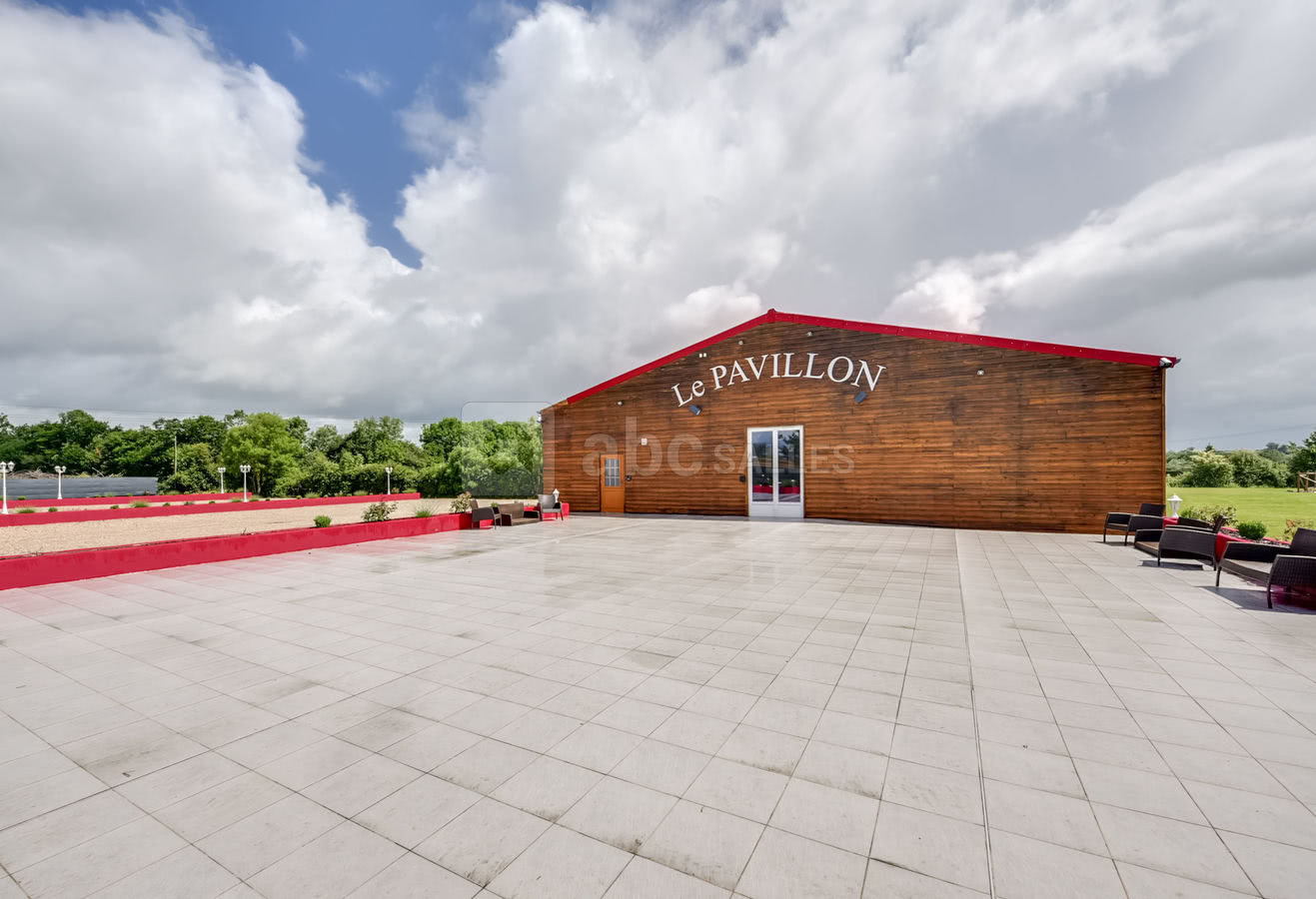 Terrasse pour vin d'honneur