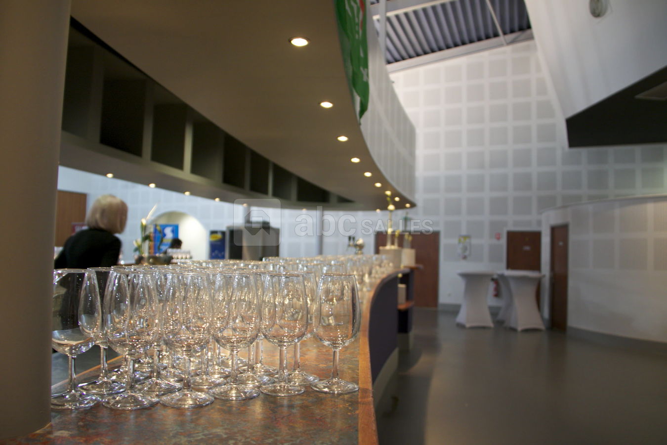 Bar 2