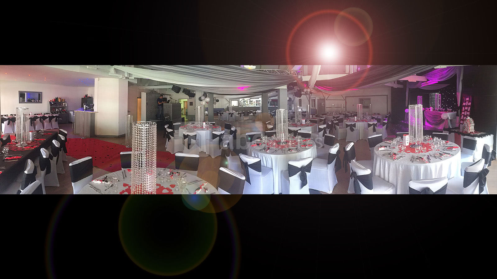 SALLE DE RESTAURANT