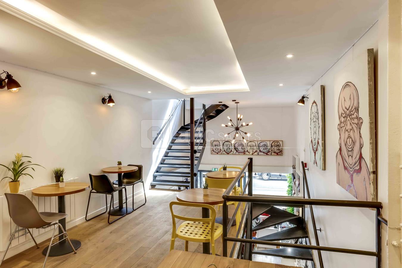 Top Loft à louer à Paris Île St Louis Paris UPPER CONCEPT STORE