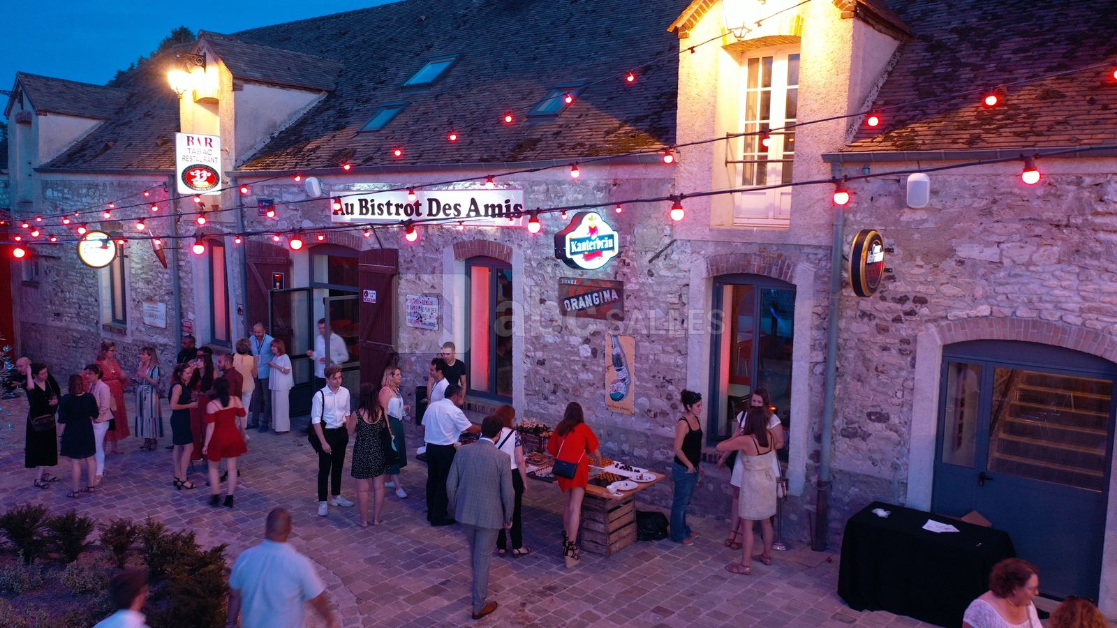 Le Village de Sully