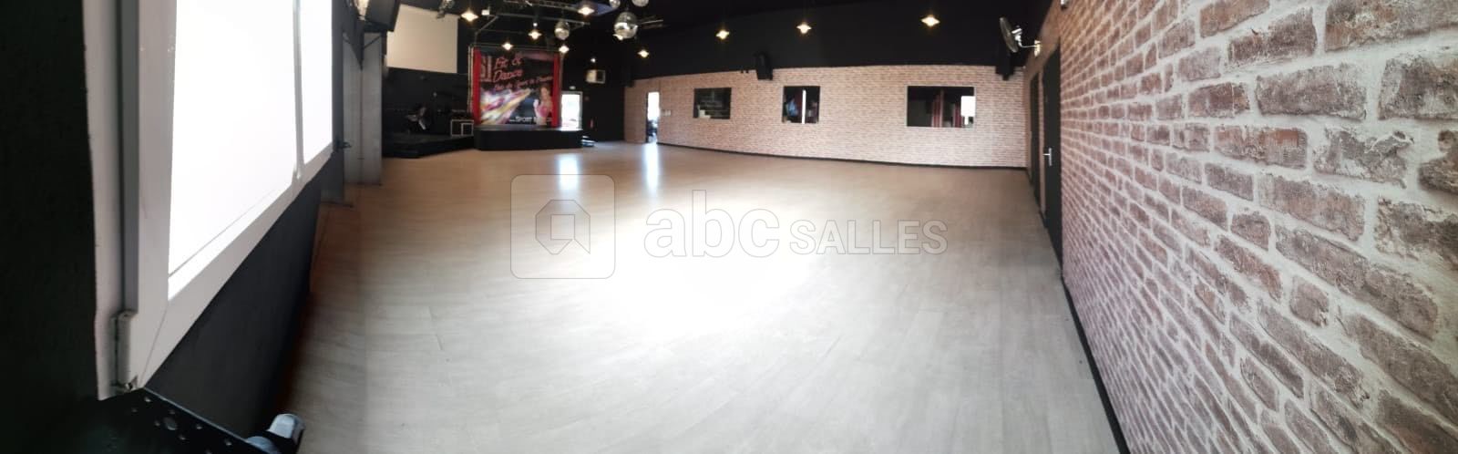 Salle de réception jusqu'à 150 personnes