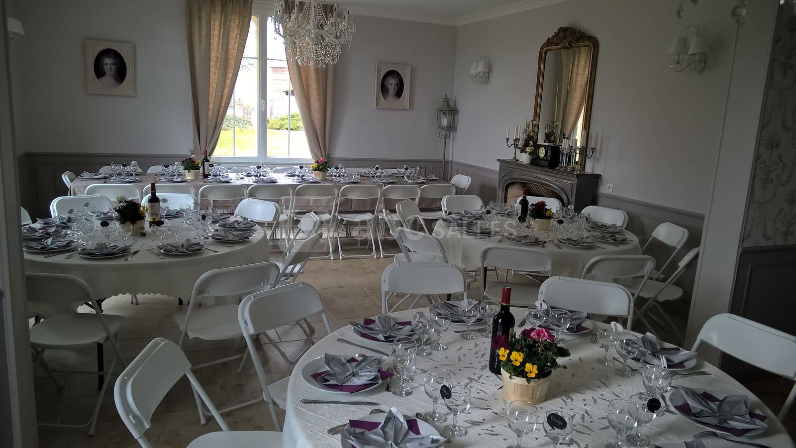 La salle de réception pour 48