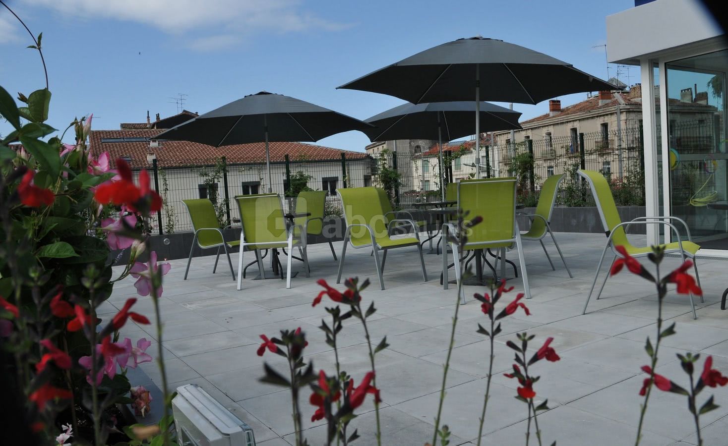 Hotel_montpellier_eurociel_terrasse
