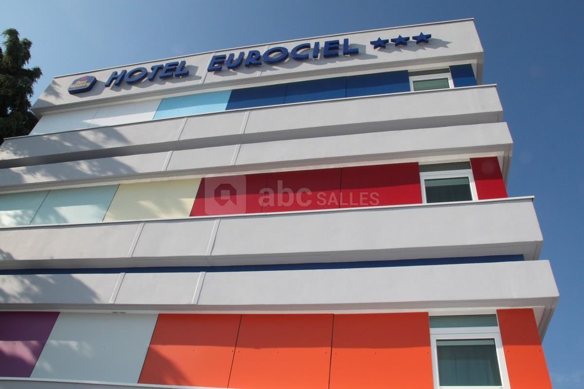 Hotel_montpellier_eurociel_facade