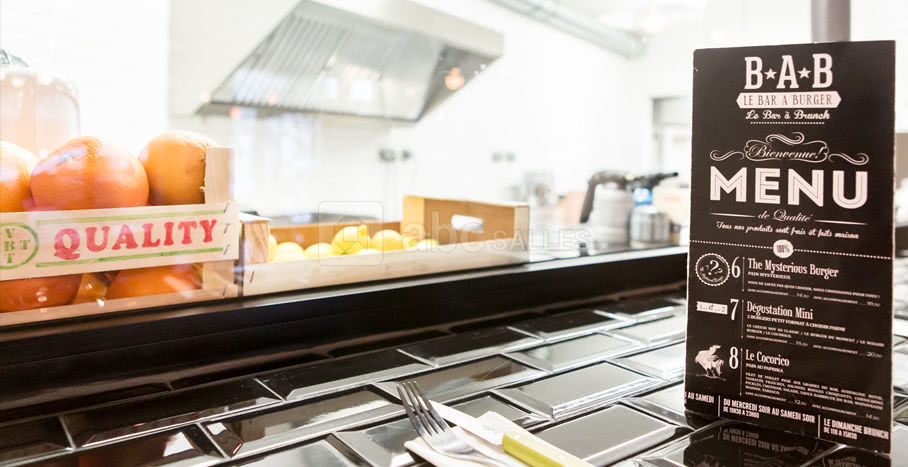 La cuisine vue du bar