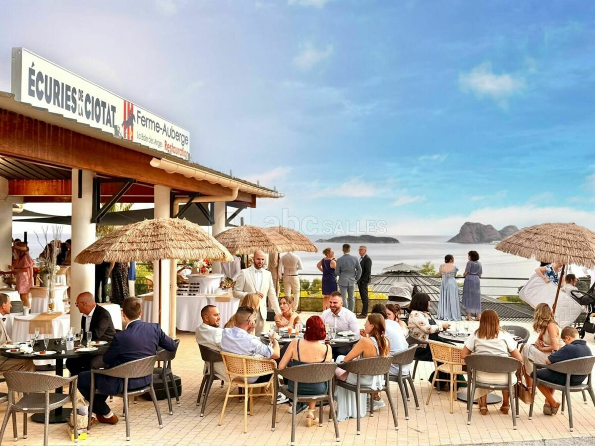 Terrasse extérieure - Salle de réception - Mariages