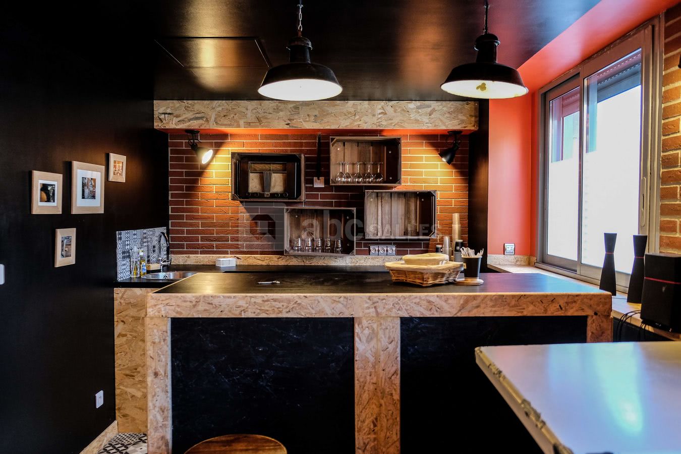 Sherlock Bar privatisable