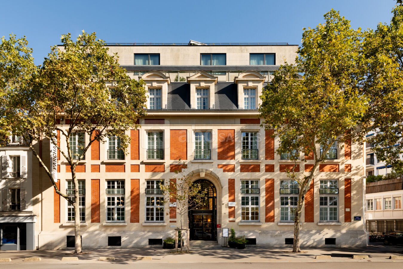Façade