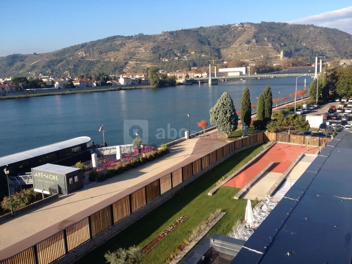 Vue Linaë sur le Rhône