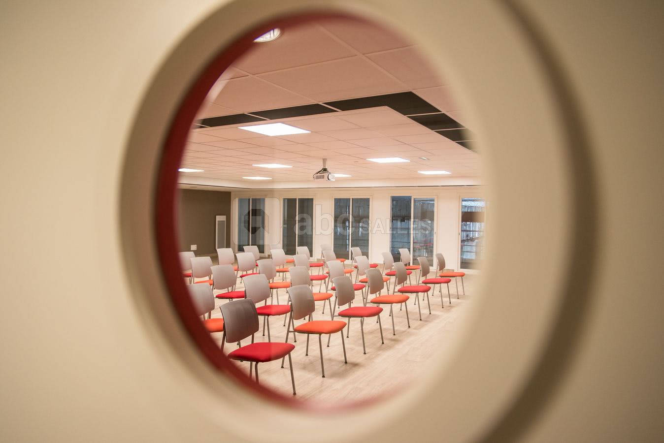 Salle de conférence : La Base Pégasus