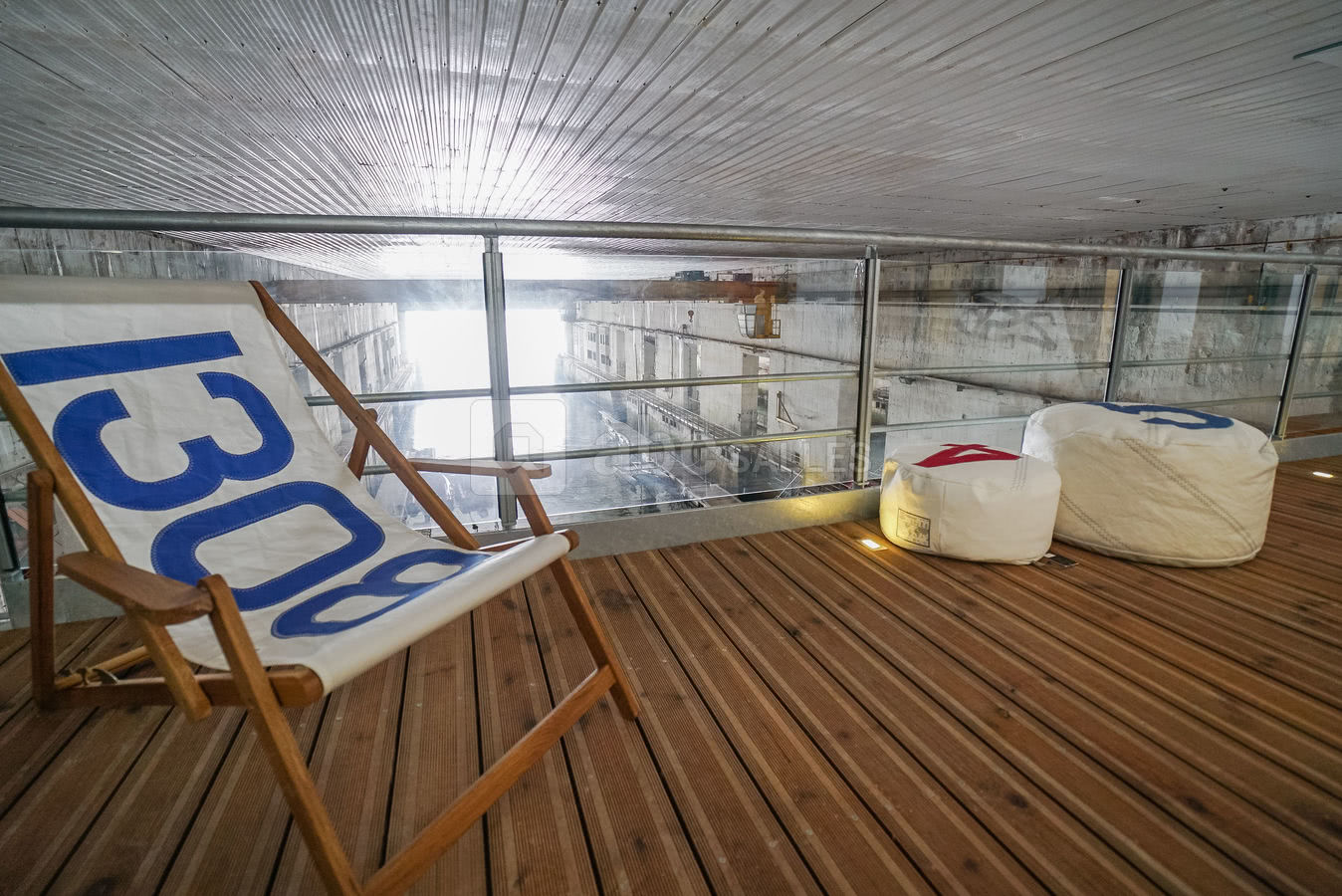Terrasse La Base Pégasus