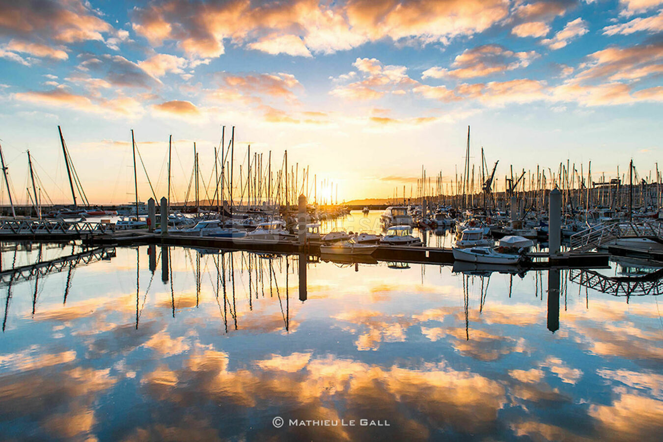 Marina du Château, Brest (29) - vue extérieure - vue sur le Port