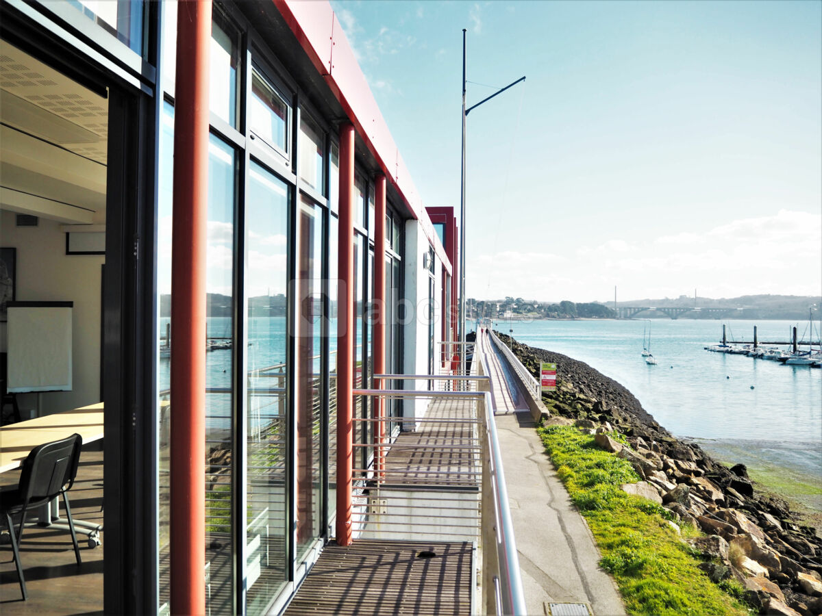 Vue de la salle Géronimo sur la rade de Brest