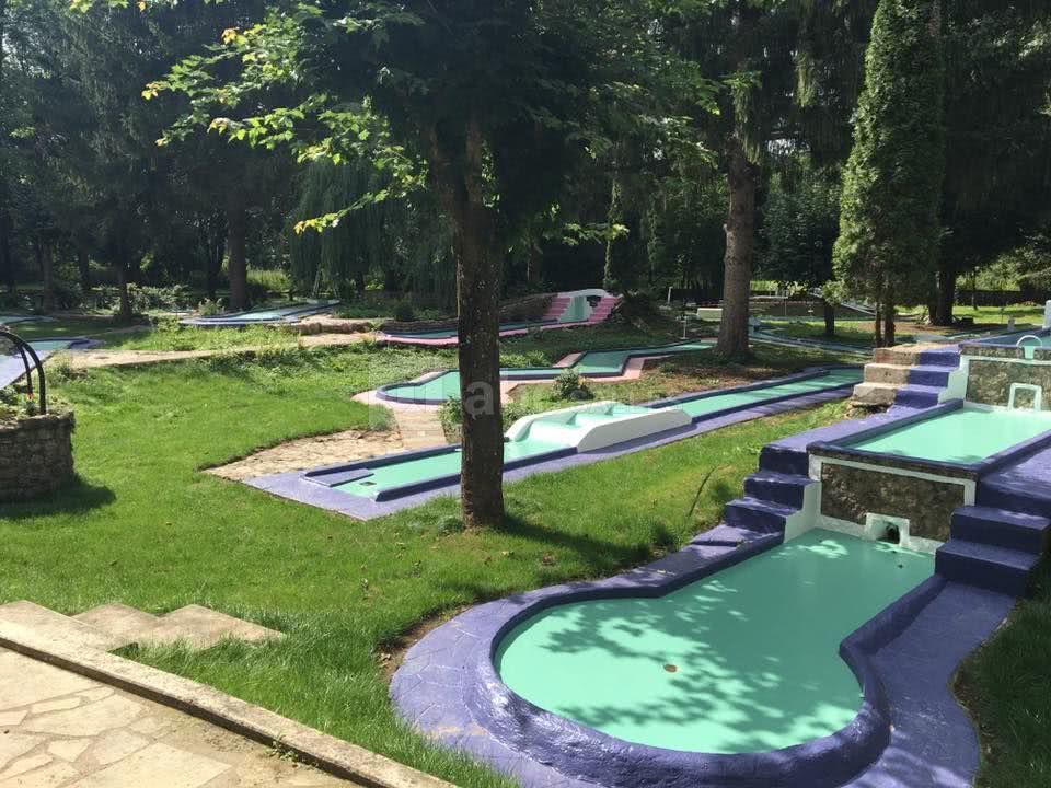 Mini golf