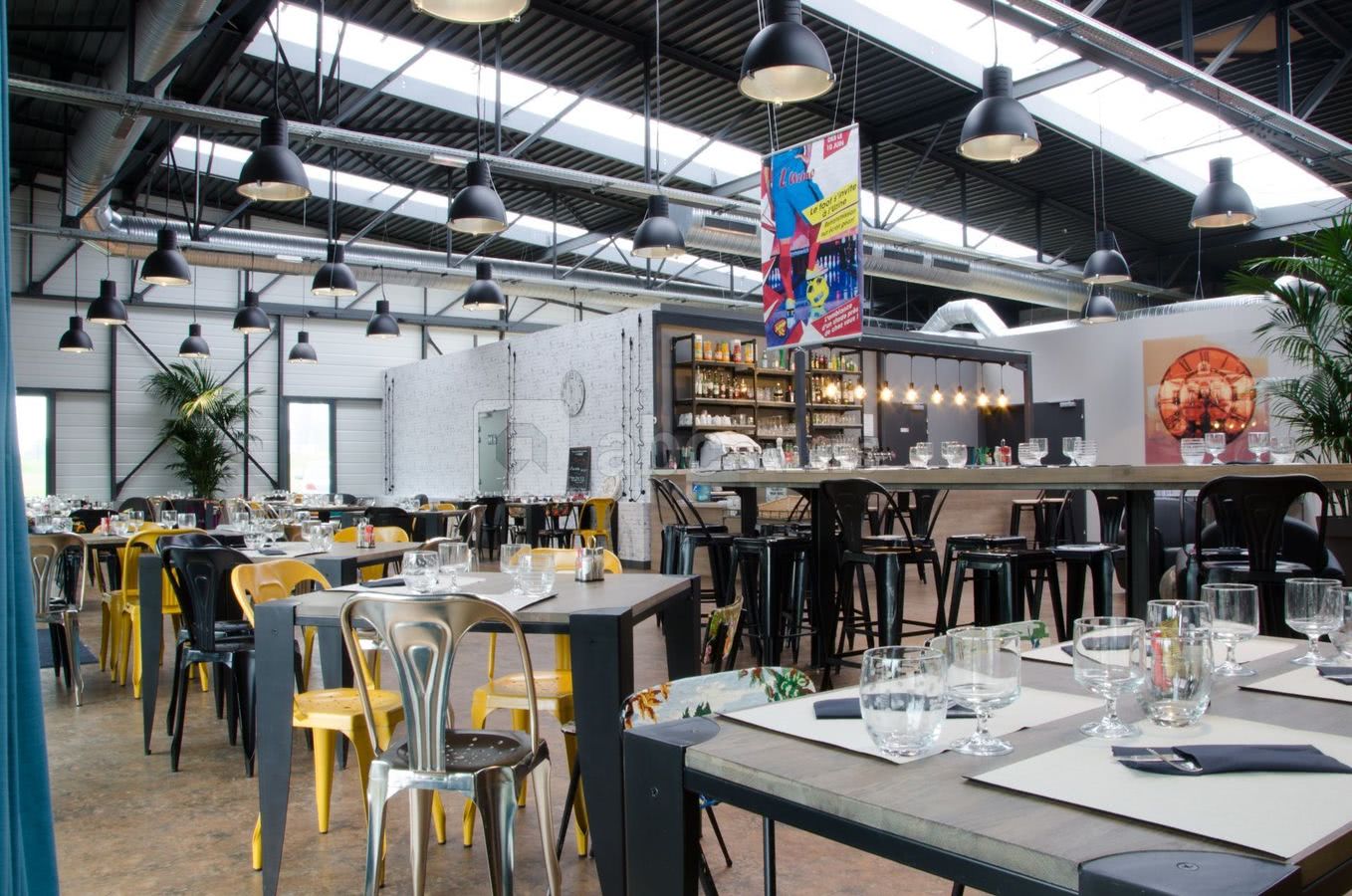 Ce Restaurant dispose de 150 place intérieure et 50 places en terrase