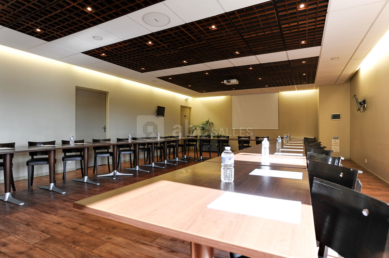 Salle de réunion jusqu'a 80 personnes