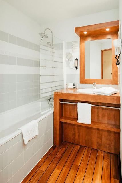 Salle de bain chambre grand confort OCTEL