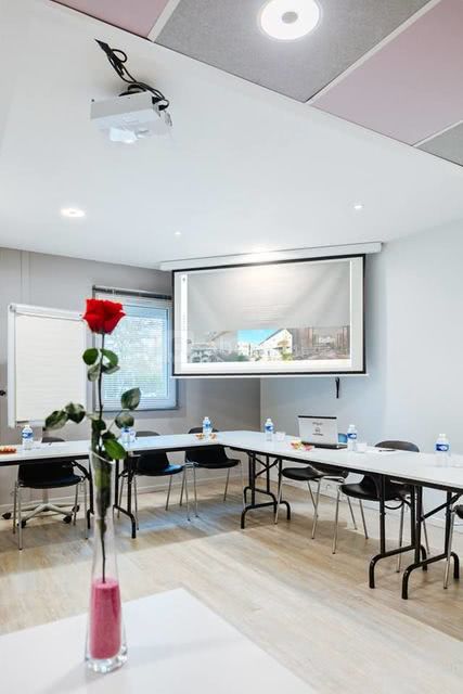 Salle de séminaire OCTEL